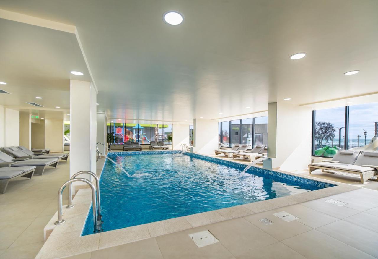 Black Sea Estate Apartment Spa N Pool Beach Resort Năvodari Exteriör bild
